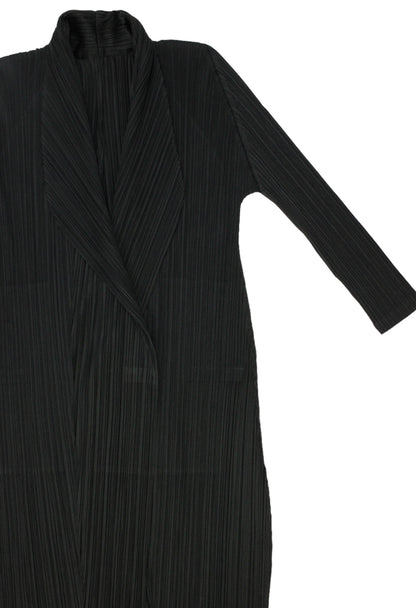 Issey Miyake Cappotto nero plissettato - cappotto