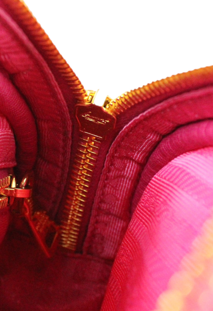 Prada Pochette in nylon Fuxia con cinturino da polso - borsa